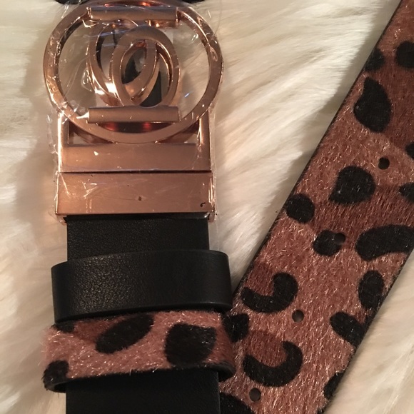 ❌SOLD❌Bebe Logo Reversible Belt Leopard Print - Picture 2 of 6